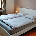 Hisa Kala * Кобарид