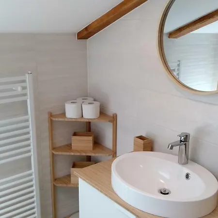 Hisa Kala Holiday home *